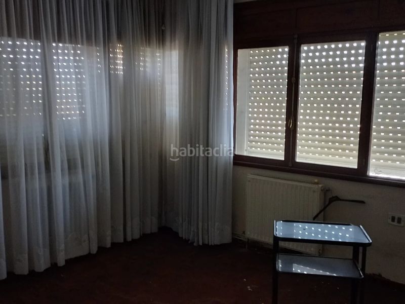 Foto c0d161b2-95dc-4343-8809-300fdefe1e86. Edificio  en venta en Pontecesures