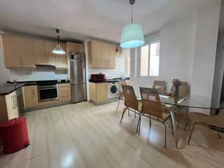 Location Appartement à Barrio del Nervión. Apartamento en alquiler en sevilla sur  ciudad jardín