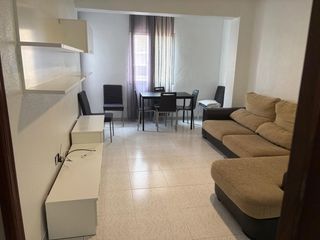 Rent Flat in San Miguel. Piso en alquiler en murcia  plaza circular