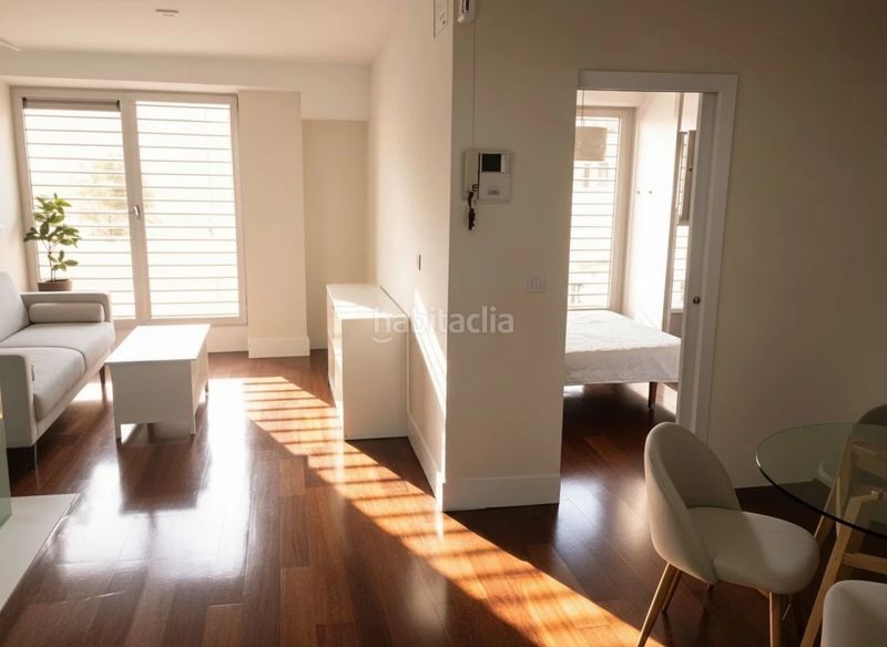 Foto 534c6b96-f19a-45f5-8ee8-d20fcaa777e6. Casa amb aparcament a Guindalera Madrid