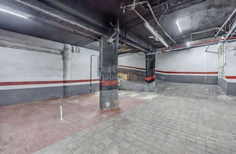 Foto 608bdd5f-f5c3-4575-94ef-d2f11b3b5b29. Casa amb aparcament a Guindalera Madrid
