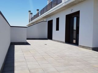 Rent Penthouse in Juan de Borbón. Ático en alquiler en murcia  juan de borbon