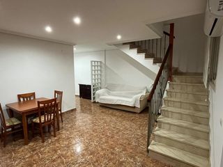 Location Maison à La Ñora. Dúplex en alquiler en murcia  la ñora