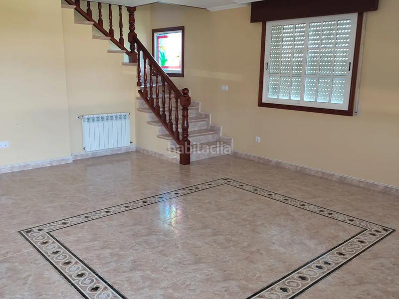 Foto 35b9b9de-77c2-4154-8958-9a1c02785bd5. Xalet amb calefacció aparcament a Oroso