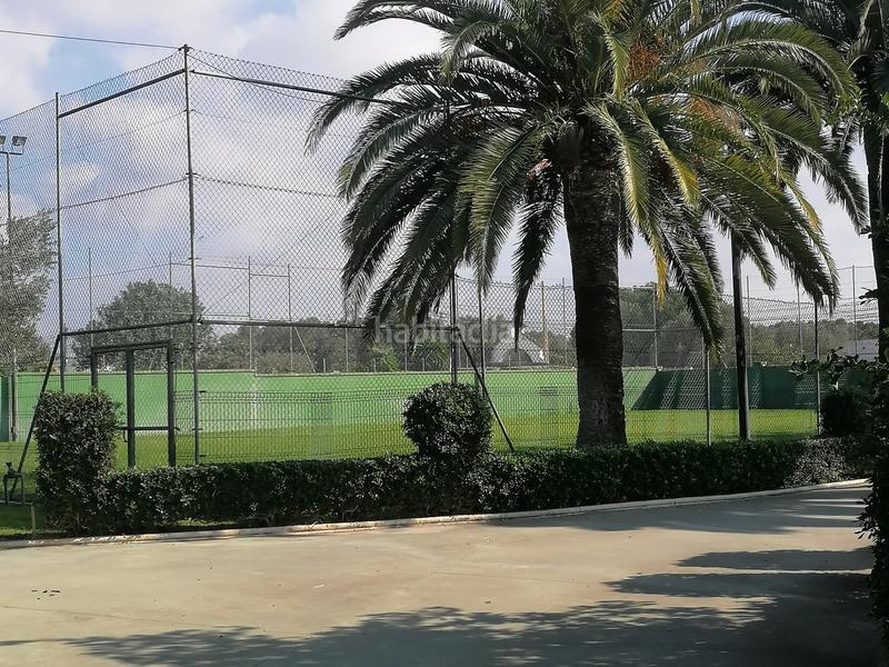 Foto 9bc79f74-9eff-4d92-b23d-307d2c9a4f03. Chalet avec chauffage parking piscine dans Las Lagunas - Campano Chiclana de la Frontera