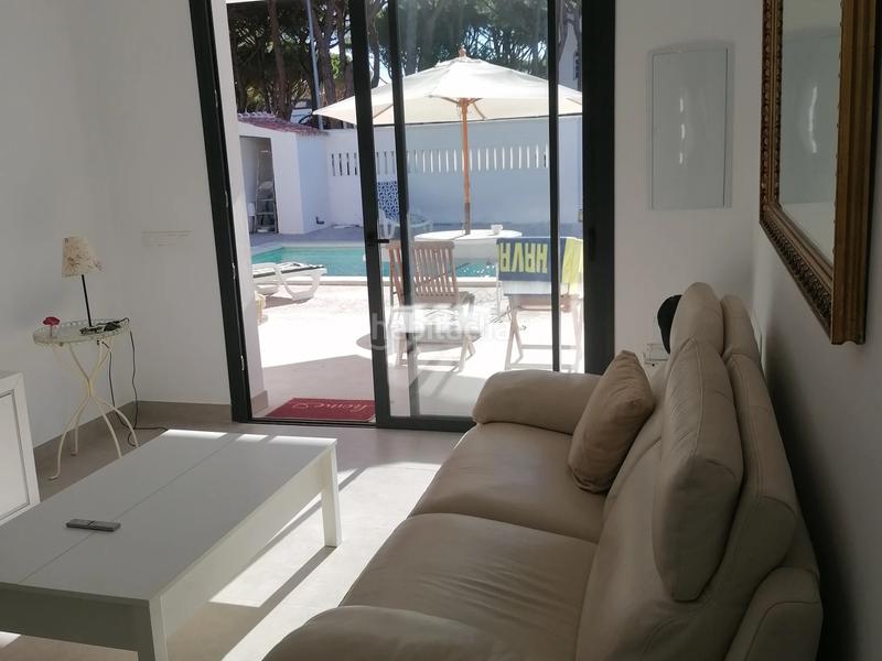 Foto d52625eb-ae5b-4899-86a6-9cb02fcdfca4. Xalet amb aparcament piscina a La Barrosa Chiclana de la Frontera