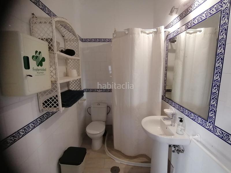 Foto 36f6cf8a-4760-4a4e-85ca-c800c0ae7e52. Chalet avec parking piscine dans Las Lagunas - Campano Chiclana de la Frontera