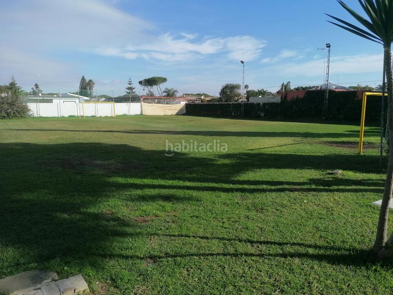 Foto 4d781a9b-8125-4932-ab85-593233db6ed4. Chalet avec parking piscine dans Las Lagunas - Campano Chiclana de la Frontera