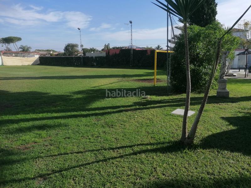 Foto ed41ed32-16aa-41a9-bfa8-5593faa27765. Chalet avec parking piscine dans Las Lagunas - Campano Chiclana de la Frontera