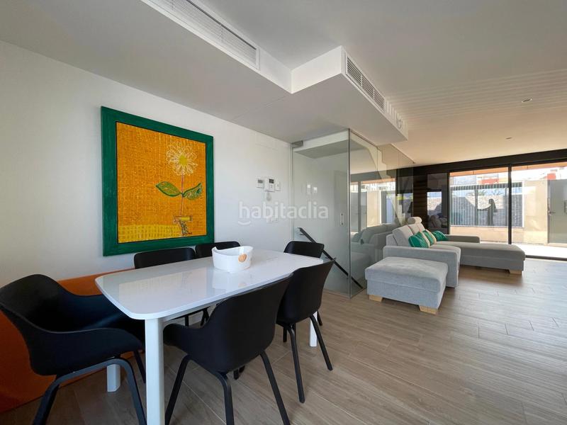 Foto 441da255-726f-4d0e-9e3b-3c54df057c89. Casa amb aparcament a Juan Carlos I Murcia