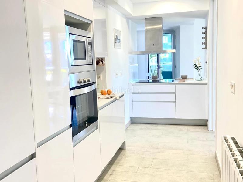 Foto 5e42c19e-4162-4200-b138-f9909a35917e. Location appartement avec parking piscine dans PAU 5 Alicante