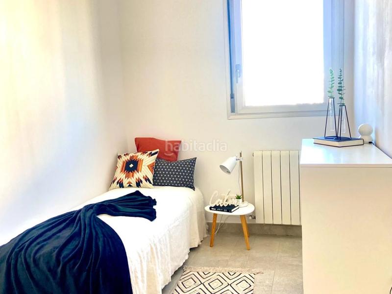 Foto dfe7074d-f61a-4067-8dab-bf2c08106d47. Location appartement avec parking piscine dans PAU 5 Alicante