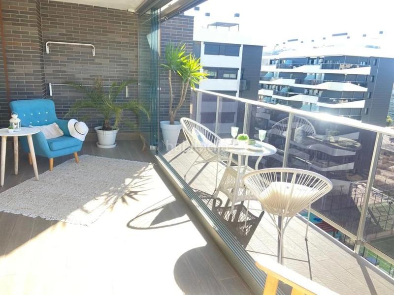 Foto 8de5e613-9498-4d9f-85a7-7ee8c7c4409f. Rent flat with parking pool in PAU 5 Alicante