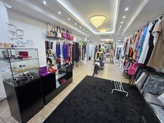 Miete Geschäftsraum in Calle trinidad 3. Se alquila local, antigua tienda de ropa. situada en pleno centr