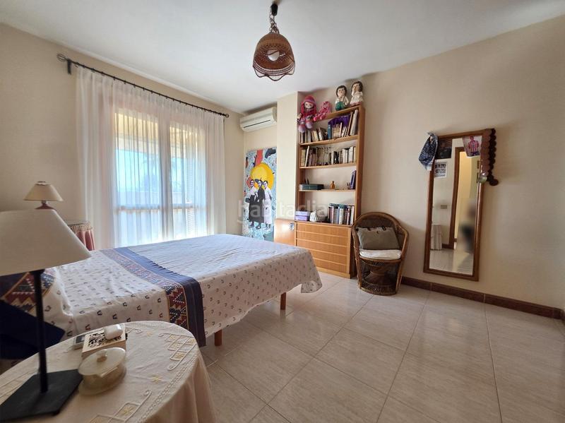 Foto 5917b459-66f7-4bd4-b5fc-ebdd720a9791. Chalet con riscaldamento parcheggio piscina in Borriol