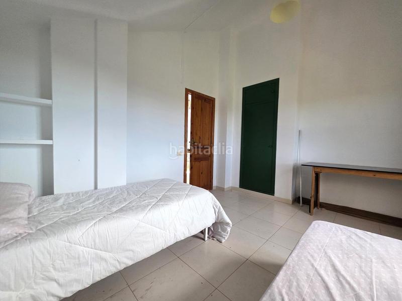 Foto a22ecc25-a88c-4c37-aa4c-1b9f7d0cdd2f. Chalet in calle pl numero 7 105 in El Grao Castellón de la Plana