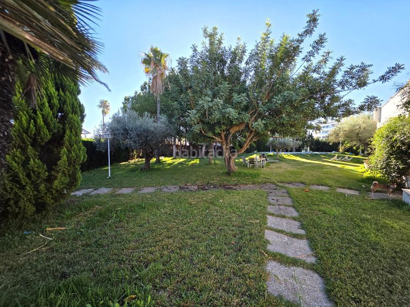 Foto 3d56d4f1-1dc8-4273-839d-2a3647d9f0ac. Chalet en calle mistral de 47 se vende villa próxima al término municipal de benicàssim, muy cerca de la playa. la casa está sobre una parcela de 1.889 m2, de l en Castellón de la Plana