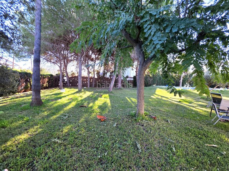 Foto 62d618f6-5fbd-4598-afdf-c9cb9758c7bb. Chalet en calle mistral de 47 se vende villa próxima al término municipal de benicàssim, muy cerca de la playa. la casa está sobre una parcela de 1.889 m2, de l en Castellón de la Plana