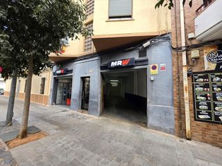 Locale commerciale in Ronda de Vinatea 18
