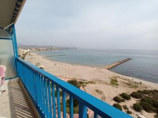 Pis  Carrer de sant vicent. Estupendo piso en primera lnea del mar en el campello