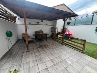 Zweistöckige Wohnung in Montgat. Dúplex a la venta