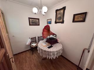 Casa adossada a Les Roquetes. Oportunidad casa 3 plantas