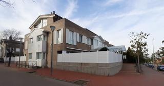 Lloguer Casa adossada a Sant Quirze Parc-Vallsuau-Castellet. Casa alquiler