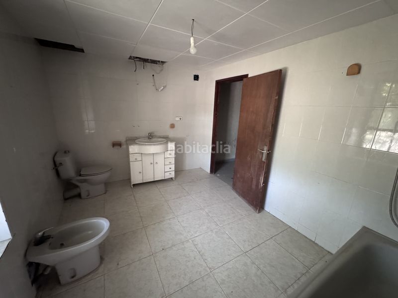 Foto 44ef25fe-d0ed-4912-84f0-44fb9b4338d2. Casa adossada amb aparcament a Piera