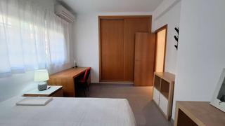 Location Appartement à Vista Alegre - Parque Cruz Conde. Reformado luminoso y acogedor bajo zona parque cruz conde.