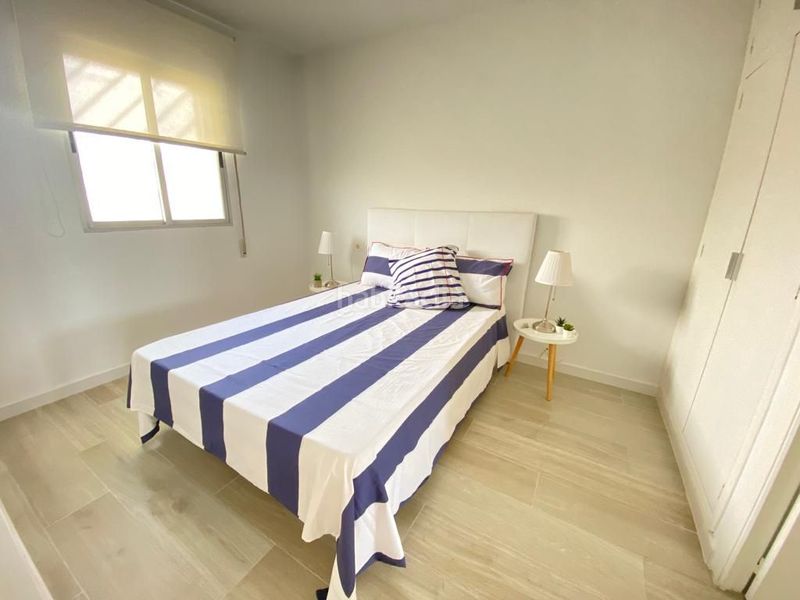 Foto a40f2b59-0627-49c8-96cf-adb104d9fdf1. Rent apartment with parking pool in Playa Norte Peñíscola