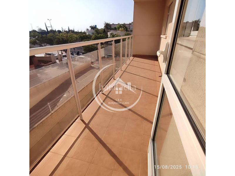 Foto a1c2996c-d3f1-42b9-9cbb-9a964998eb2f. Pis amb aparcament piscina a Valterna Paterna