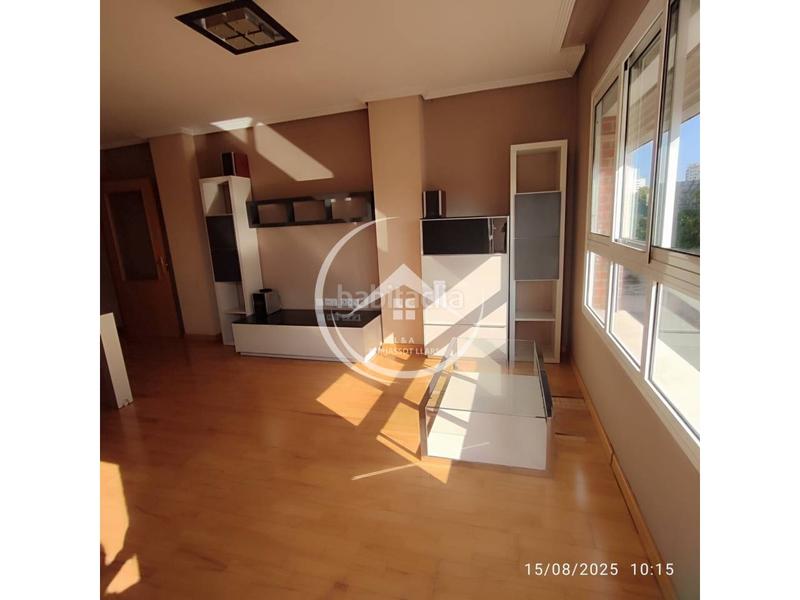 Foto a2f31332-6c71-4342-aa91-2118ce9b8597. Pis amb aparcament piscina a Valterna Paterna