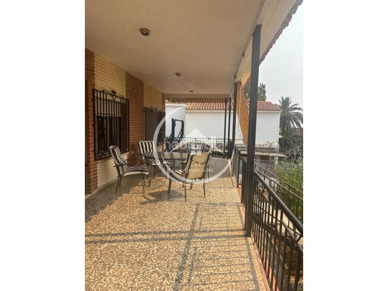 Foto 4fe6006b-f419-4681-9883-c77eb69e4b39. Chalet con parcheggio in Monte Real Torrent
