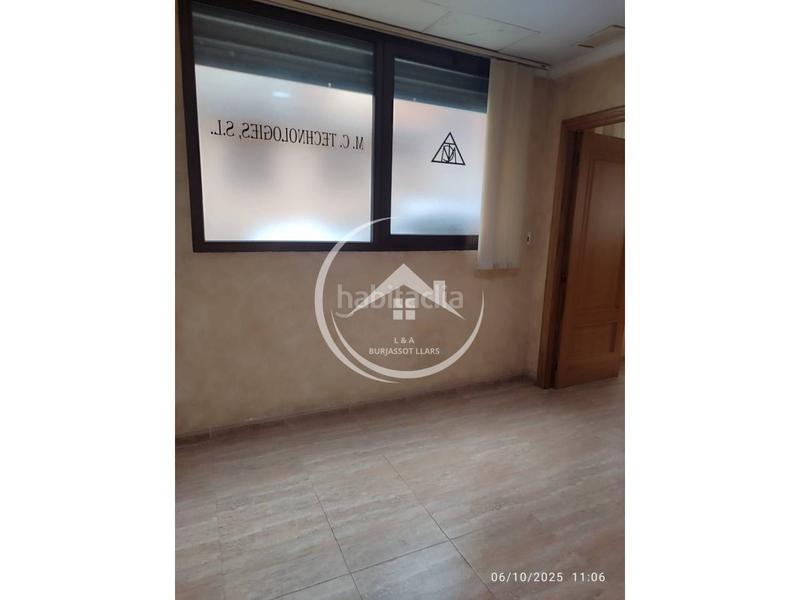 Foto 779d7d1e-9739-4894-bce8-9da17f2c55db. Alquiler oficina  en alquiler en leixereta en Burjassot