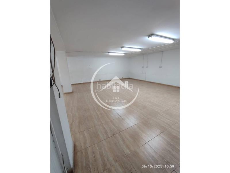 Foto 8c72b1b2-141c-45e3-8eb7-bdbf47243d32. Alquiler oficina  en alquiler en leixereta en Burjassot