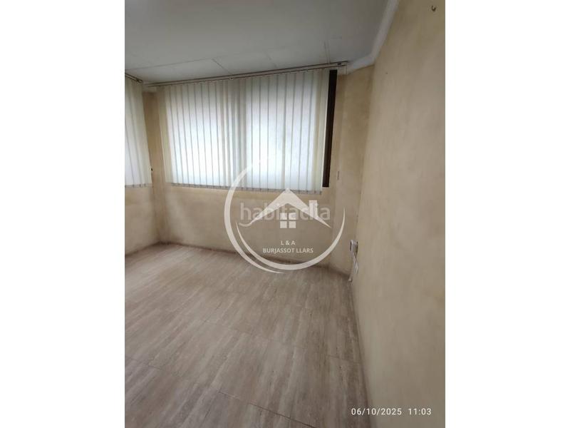 Foto b63e8fe8-c3b5-4d21-9a22-9a7e223cd3bd. Alquiler oficina  en alquiler en leixereta en Burjassot