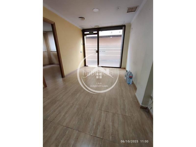 Foto d7131f78-0464-4472-af7b-ab05fce3c759. Alquiler oficina  en alquiler en leixereta en Burjassot