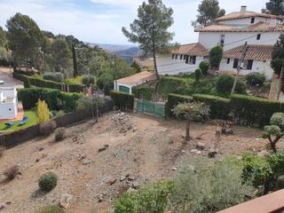 Terrain résidentiel  Vía doctor josep m tarruella. Parcela plana de 802m con orientación sur para construcción de c