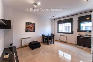 Appartement dans Calle de l'emperadriu eugnia 44. Piso impecable en terrassa  zona torrent den pere parres, con ex