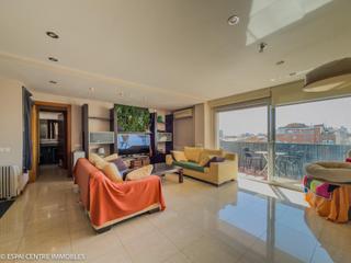 Dplex  Carretera de matadepera. Dplex con 4 habitaciones con plaza de pk y trastero opcional