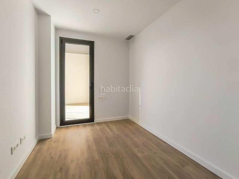 Foto e8583818-77ee-4035-9d84-53840329414b. Àtic amb calefacció aparcament a Segle XX Terrassa