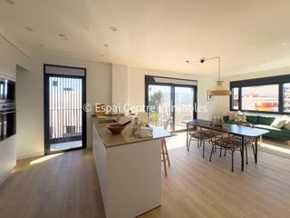 Appartement  Carrer major. Piso de obra nueva con tres habitaciones dobles y dos baños en c