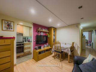 Appartement  Carrer margarit. Acogedor piso en el poblesec, barcelona  oportunidad de reformar