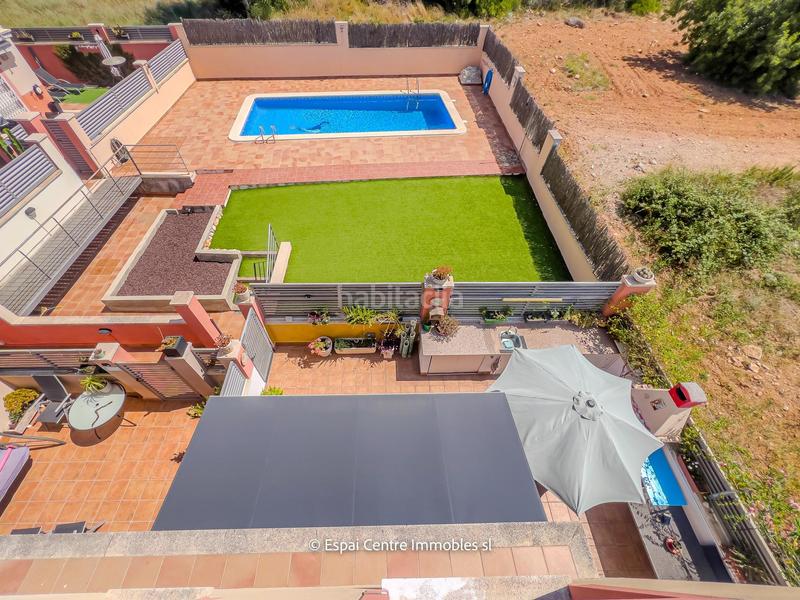 Foto 5c2104d0-05f0-4ee3-83e6-f125f1ad38d0. Casa aparellada amb calefacció aparcament piscina a Roda de Barà