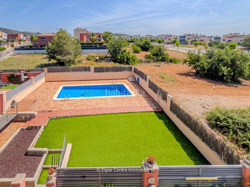 Foto c28d6b7d-2890-4c1d-ad92-1b789e9b0b22. Casa aparellada amb calefacció aparcament piscina a Roda de Barà