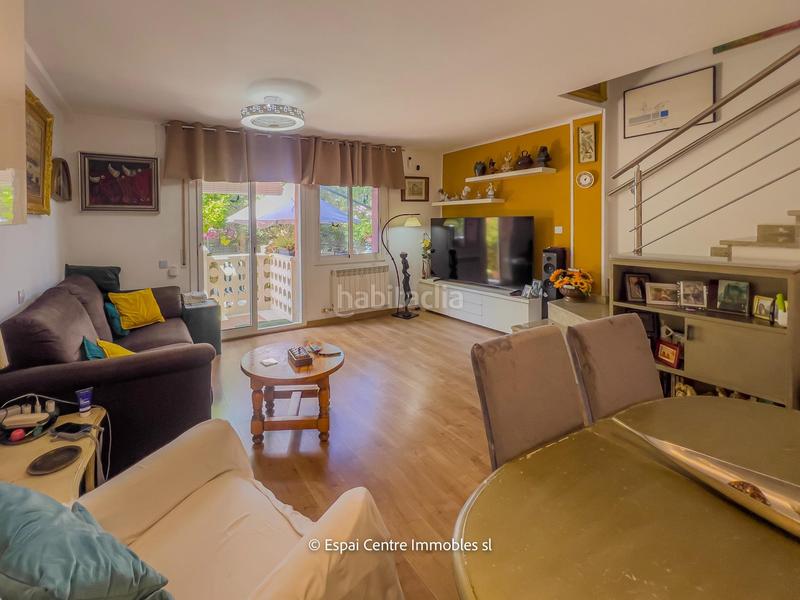 Foto cec393ba-71bb-4893-ae89-4d8c613801f9. Casa aparellada amb calefacció aparcament piscina a Roda de Barà