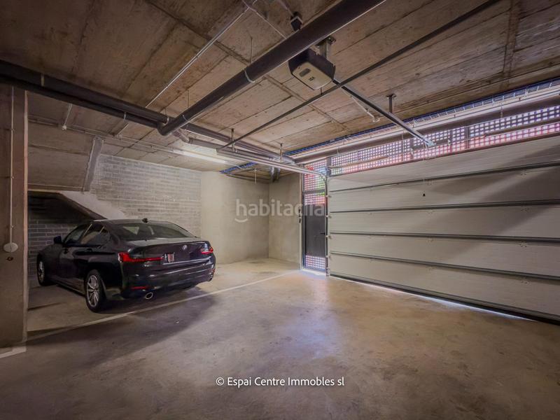 Foto 2dd1658f-05d7-42d8-9a6a-a25c1c88f0d1. Casa adosada chalet adosado con acabados premium y tecnología domótica en Terrassa