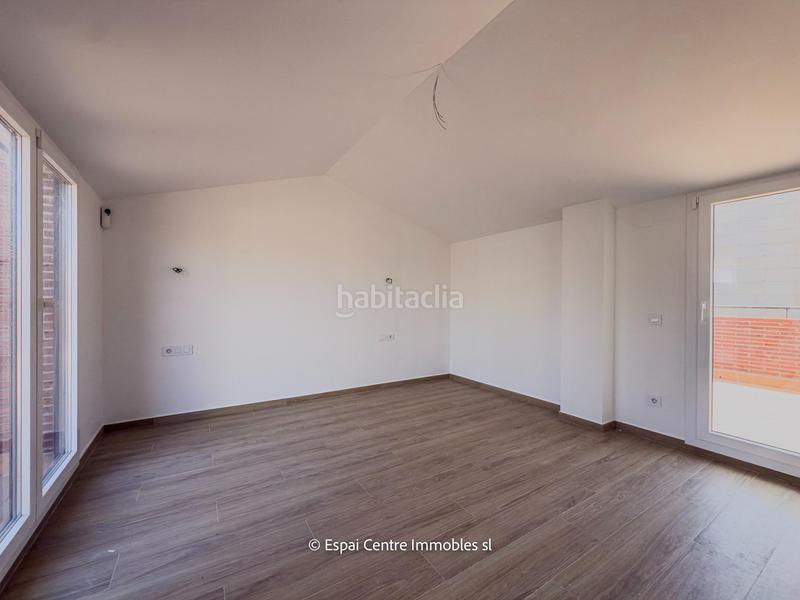 Foto 48d02430-5cf3-47b7-82bd-ef49244a1b0f. Casa adosada chalet adosado con acabados premium y tecnología domótica en Terrassa