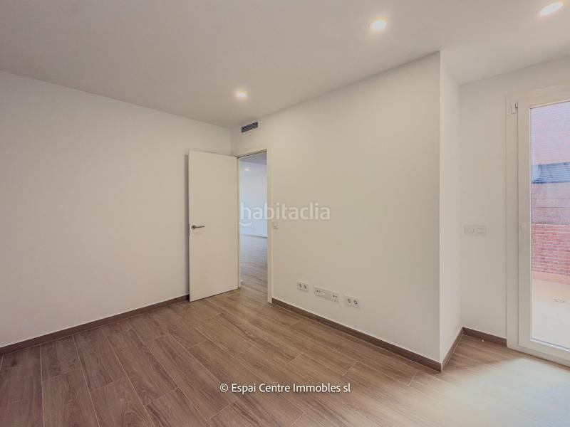 Foto 861848ac-98e7-4a28-88db-f4053a7f40a1. Casa adosada chalet adosado con acabados premium y tecnología domótica en Terrassa