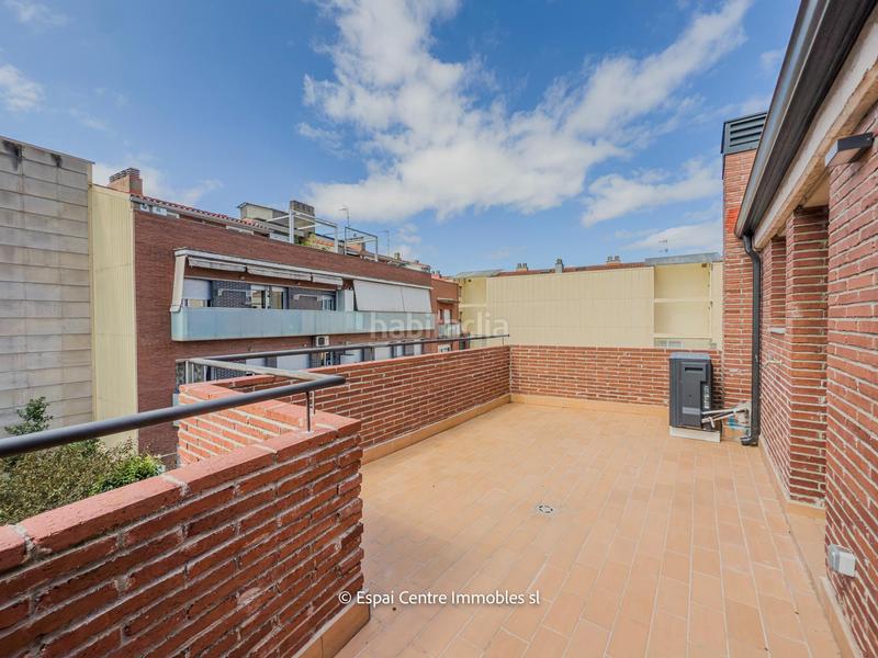 Foto a0ca8c0e-404a-4c0e-abb8-cca18eb89ca8. Casa adosada chalet adosado con acabados premium y tecnología domótica en Terrassa